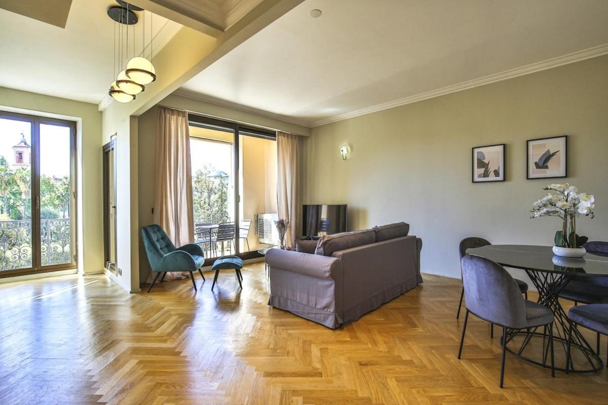 Апартаменты Balcon Vue Coulee Verte. Luxe Plein Coeur De